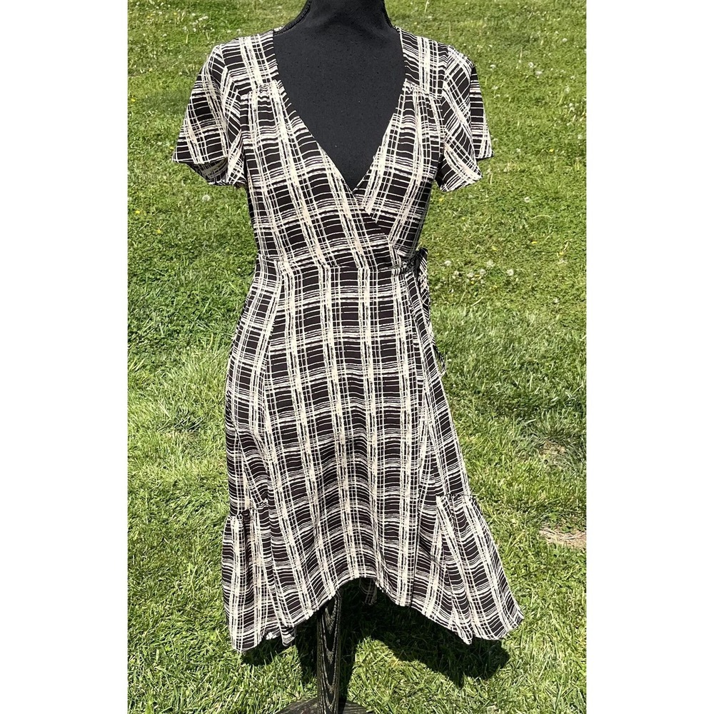 Urban Outfitters Dress Womens Small Black Plaid Wrap Hi Low Ruffle Lined Midi